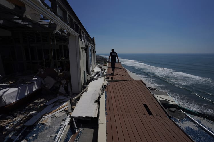Ondas de calor marinhas mais intensas potencializam os danos causados por furacões